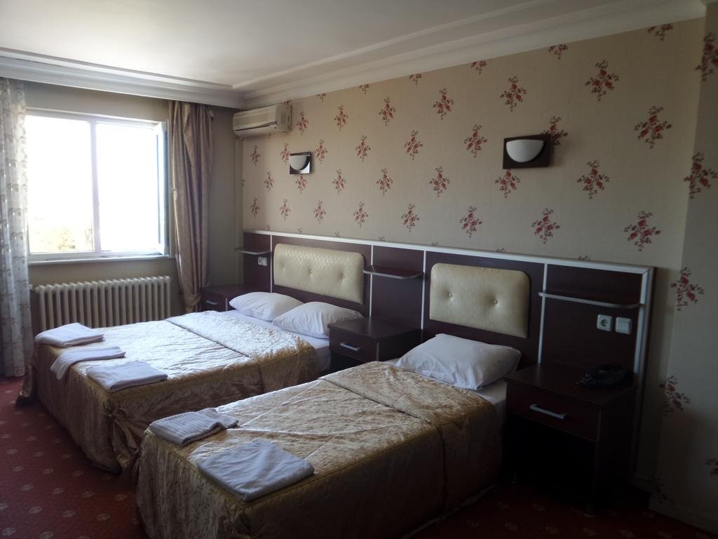 Силиври: Osaka Hotel