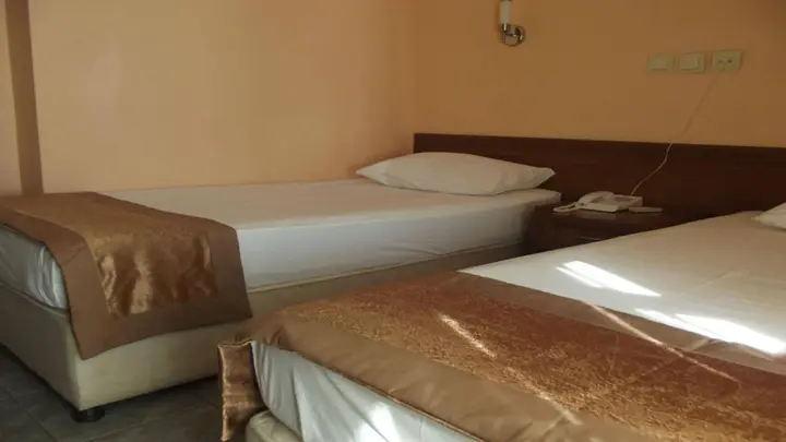 Мармара: Hotel Yagci
