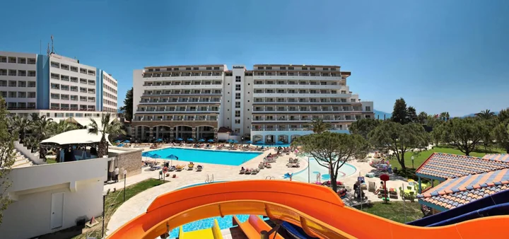 Согучак: Batihan Beach Resort & Spa Ultra All Inclusive