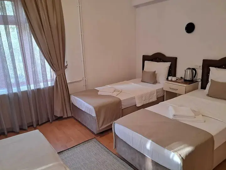 Айвалык: Sözer Otel