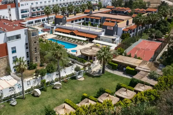 Тургутрейс: Tiana Beach Resort - All Inclusive