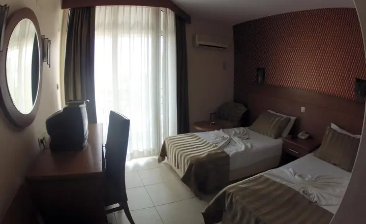 Кушадасы: Surtel Hotel