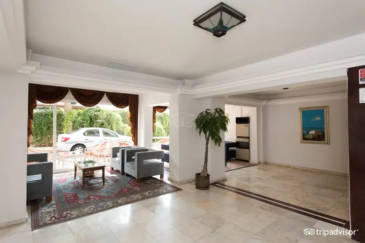 Кушадасы: Surtel Hotel