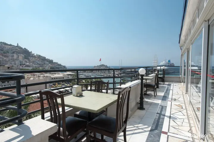 Кушадасы: Surtel Hotel