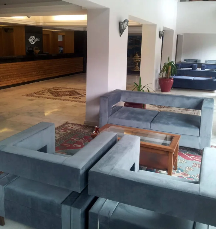 Кушадасы: Surtel Hotel