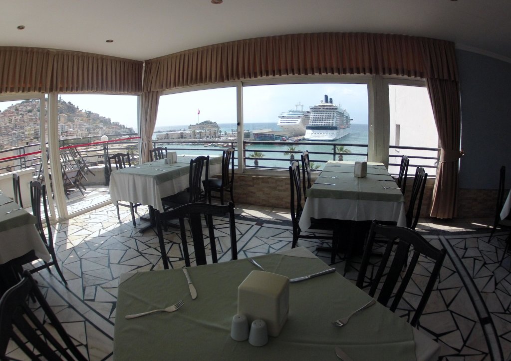 Кушадасы: Surtel Hotel