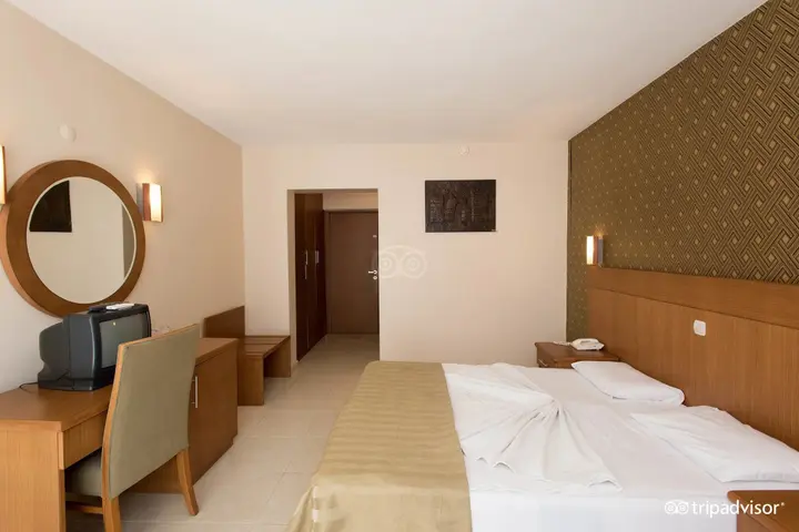 Кушадасы: Surtel Hotel