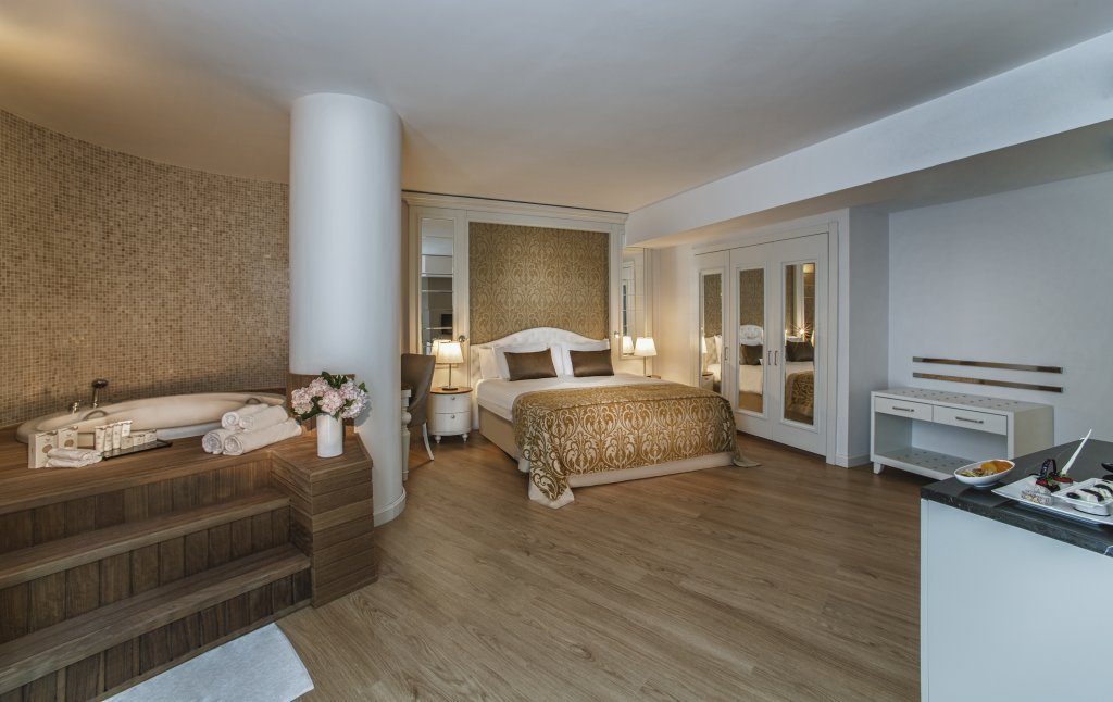 Анталья: Aska Lara Resort & Spa Hotel