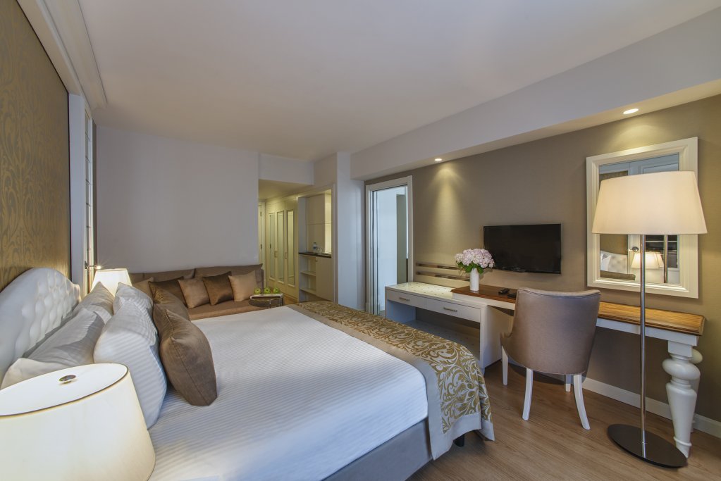 Анталья: Aska Lara Resort & Spa Hotel