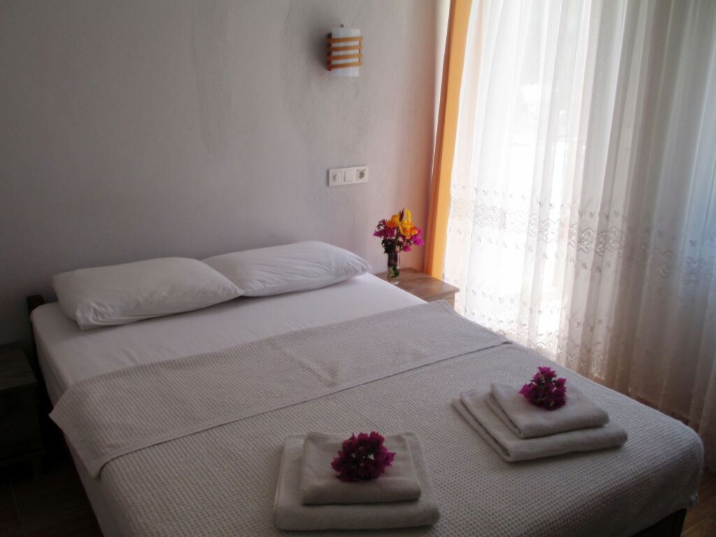 Патара: Eucalyptus Pension