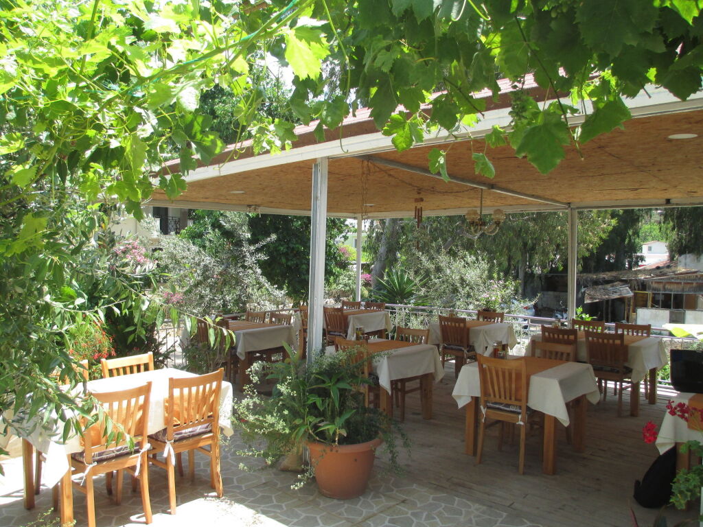 Патара: Eucalyptus Pension