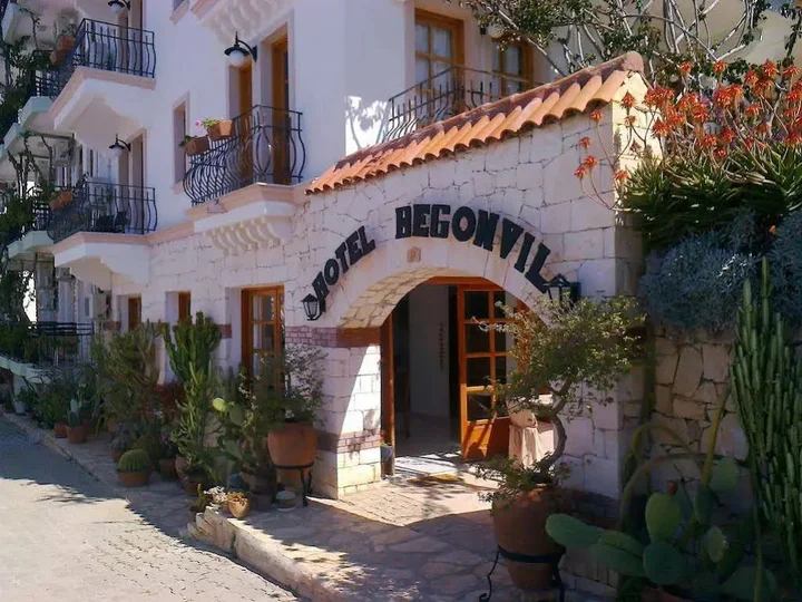 Каш: Hotel Begonvil