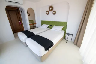 Каш: Hotel Begonvil