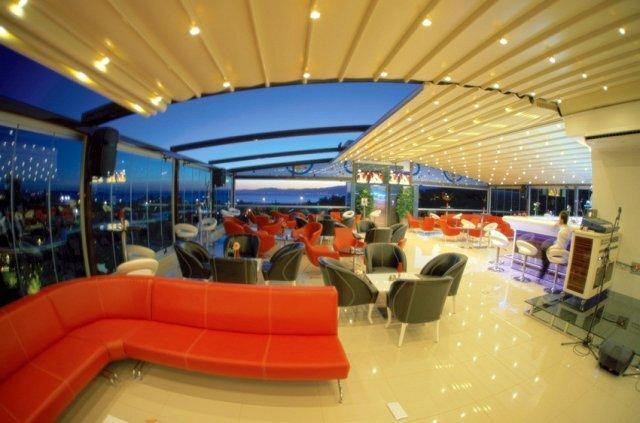 Бурхание: Idahan Hotel