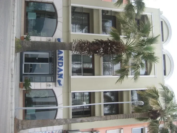Мармарис: Candan Beach Hotel