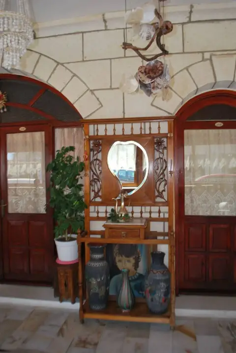 carousel image 1