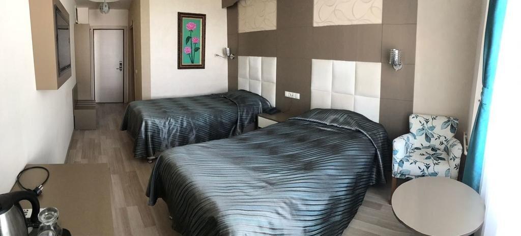 Мерсин: Ayseli Otel