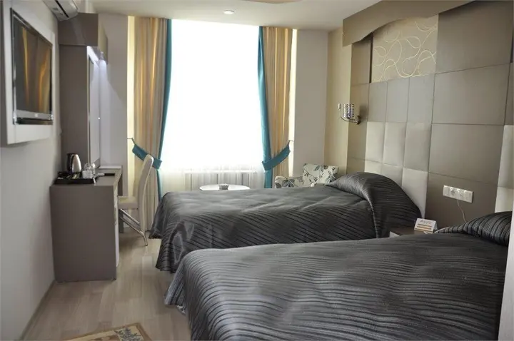 Мерсин: Ayseli Otel