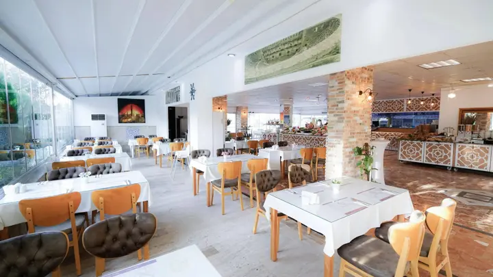 Анталья: Lara World Hotel
