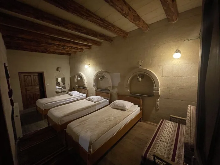 Учисар: Anatolia Raymonde Cave House
