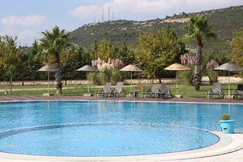 Урла: Konvoy Hotel & The Country Club