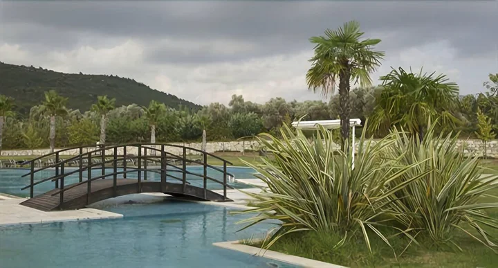 Урла: Konvoy Hotel & The Country Club