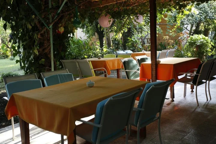 Чиралы: Karakus Pension