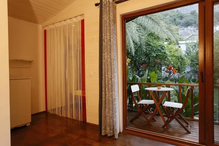 Чиралы: Karakus Pension