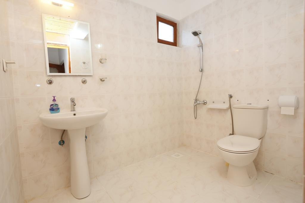 Чиралы: Karakus Pension