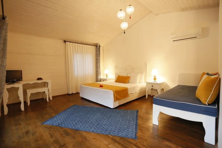 Чиралы: Karakus Pension