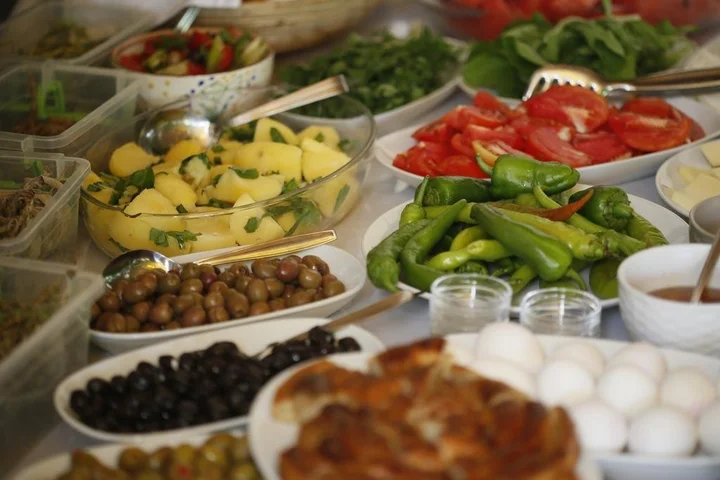 Чиралы: Karakus Pension