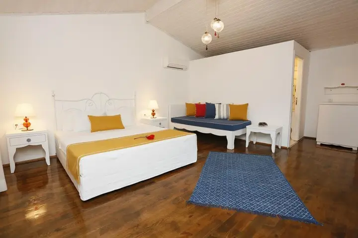 Чиралы: Karakus Pension