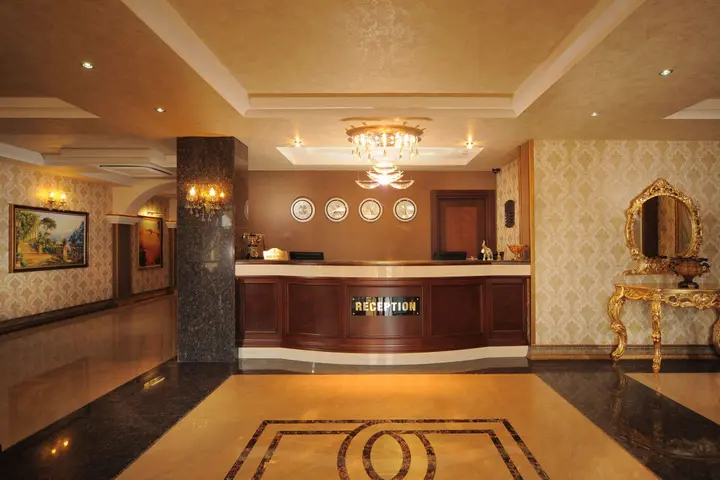 Адана: Golden Lake Hotel