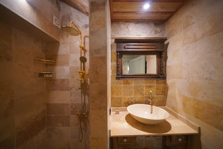 Учисар: Отель Takaev Cave House