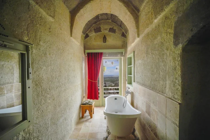 Учисар: Отель Takaev Cave House