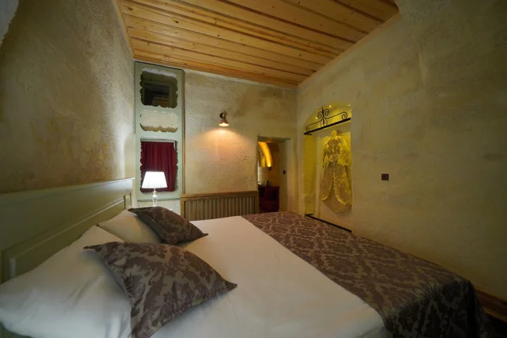 Учисар: Отель Takaev Cave House