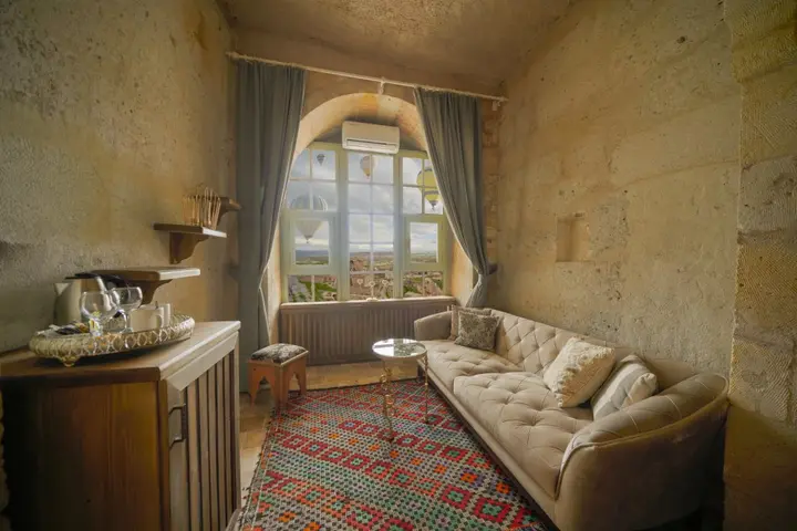 Учисар: Отель Takaev Cave House