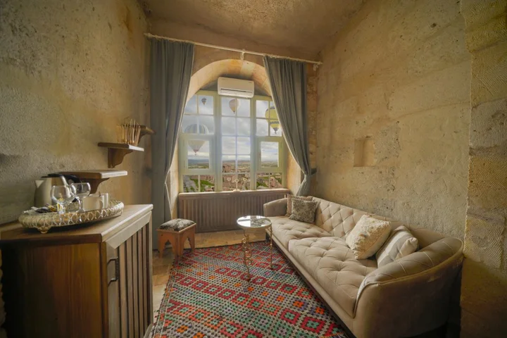 Учисар: Отель Takaev Cave House