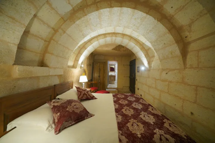 Учисар: Отель Takaev Cave House