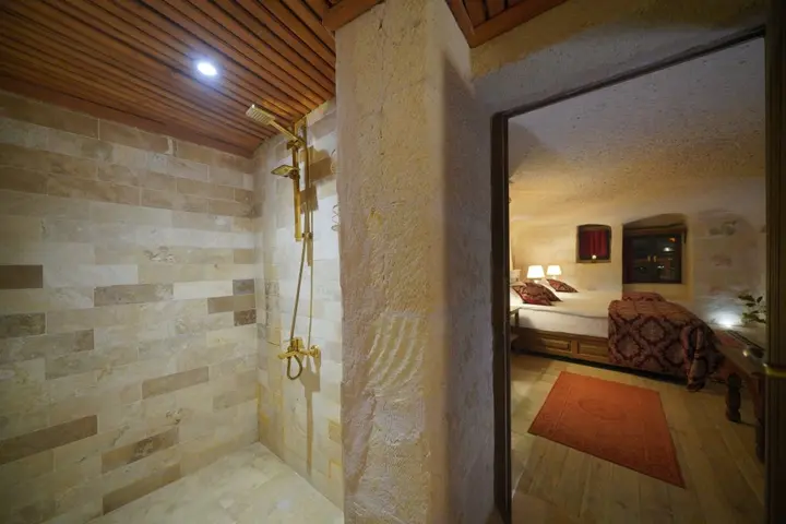 Учисар: Отель Takaev Cave House
