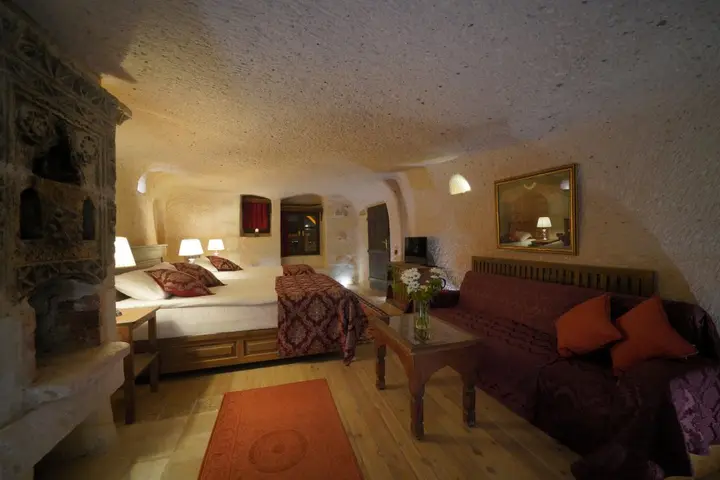 Учисар: Отель Takaev Cave House
