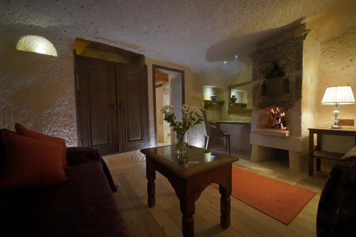 Учисар: Отель Takaev Cave House