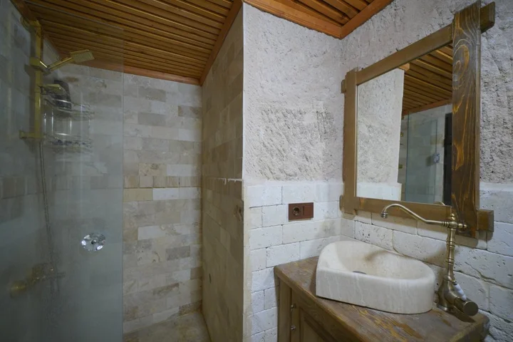 Учисар: Отель Takaev Cave House