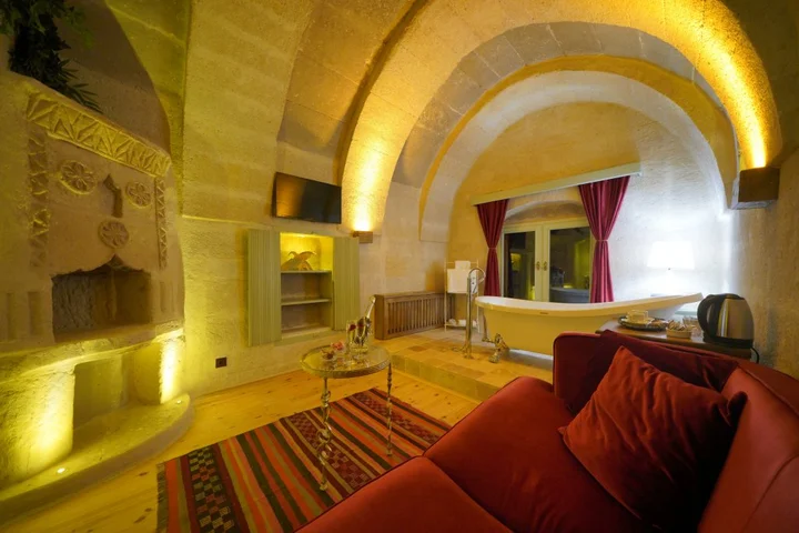 Учисар: Отель Takaev Cave House