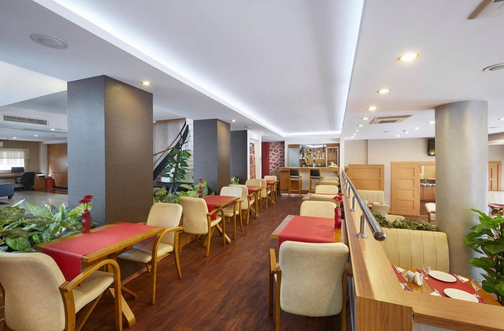 Измир: Kordon Hotel Alsancak