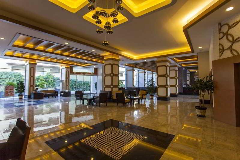 Окурджалар: Mira Meridia Beach Hotel