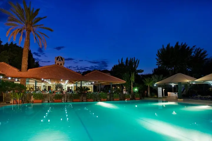 Чамьюва: Otium Park Club Akman