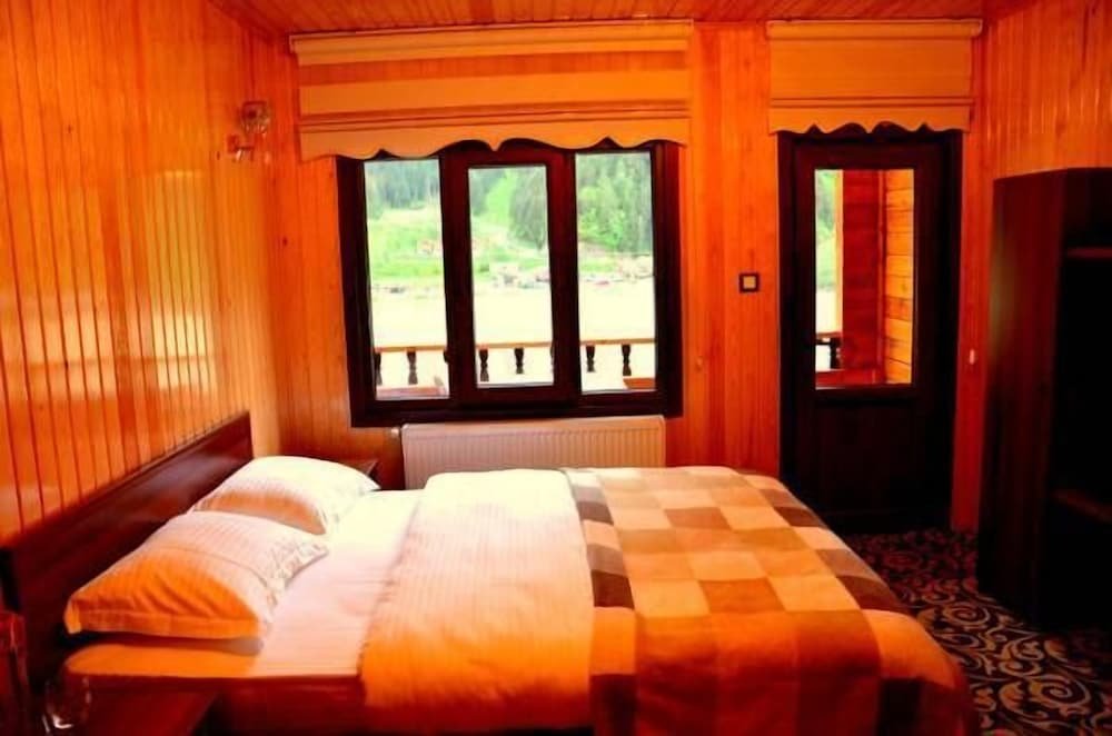 Узунгёль: Doga Motel Uzungol
