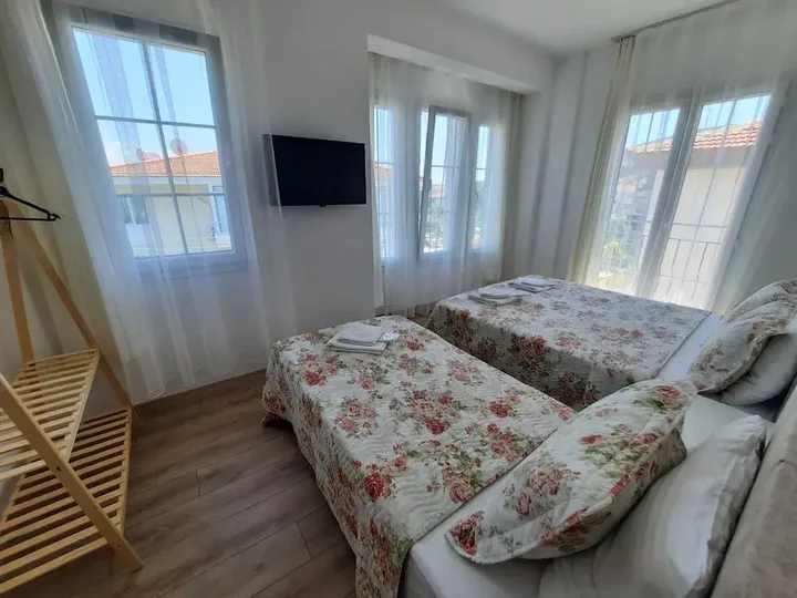 Чешме: Adil Otel