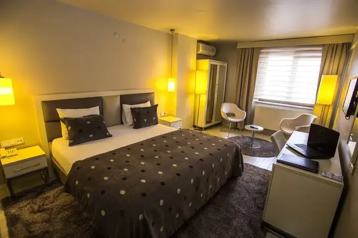 Сивас: Nevv Hotel